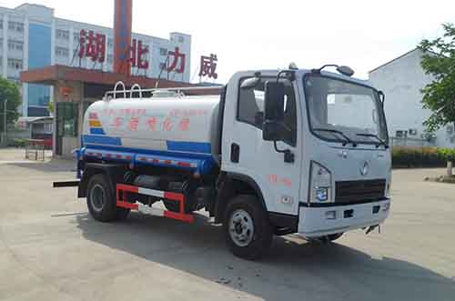 中汽力威牌HLW5080GPS5SX型綠化噴灑車